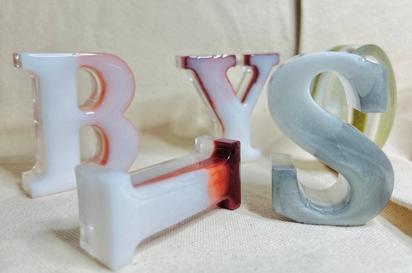 LuxeBlend Resin Mini Letters