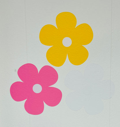 Daisy Wall Decals – Floral Peel and Stick Wall Art for Bedrooms & Nurseries