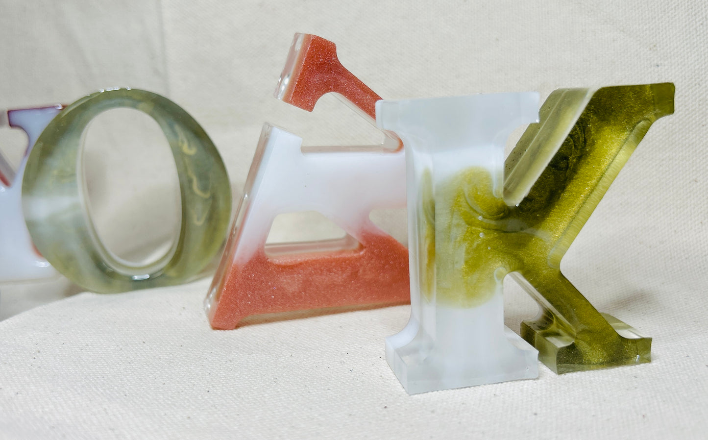 LuxeBlend Resin Mini Letters