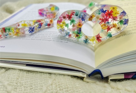 Resin Book Page Holder – Handmade Reading Tool for Book Lovers & Gifts
